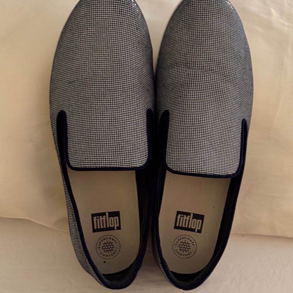 Fitflop Women's Navy and White Micro-Check Slip-On Loafers